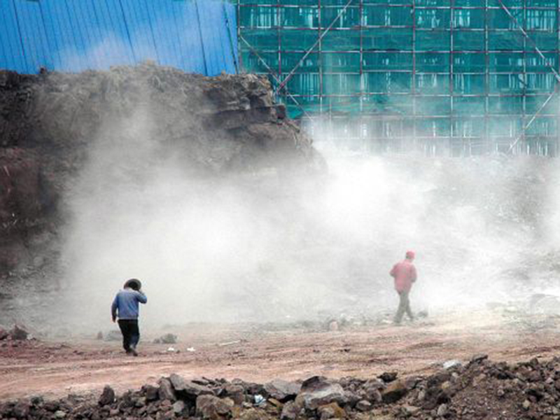 環境監測站對工地中的揚塵進行監測